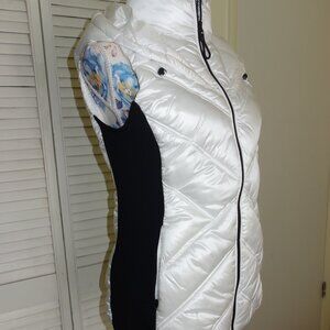 DKNY Sport Hooded Light  Puffer Vest